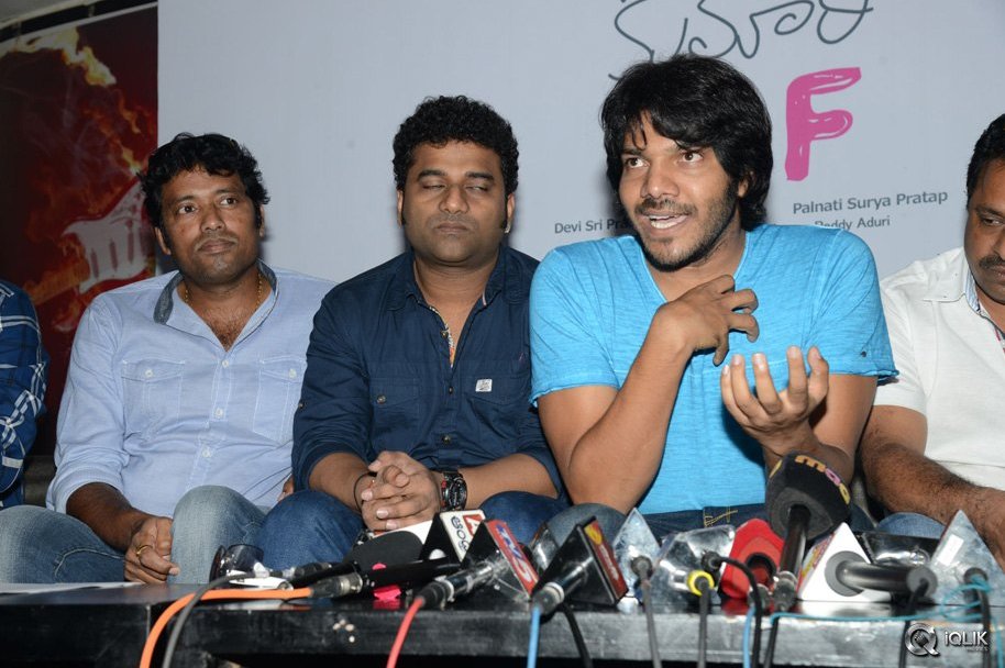 Kumari-21-F-Movie-First-Look-Launch